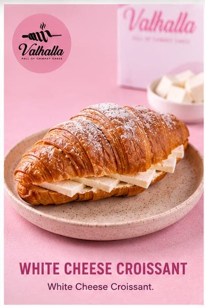 WHITE CHEESE CROISSAANT